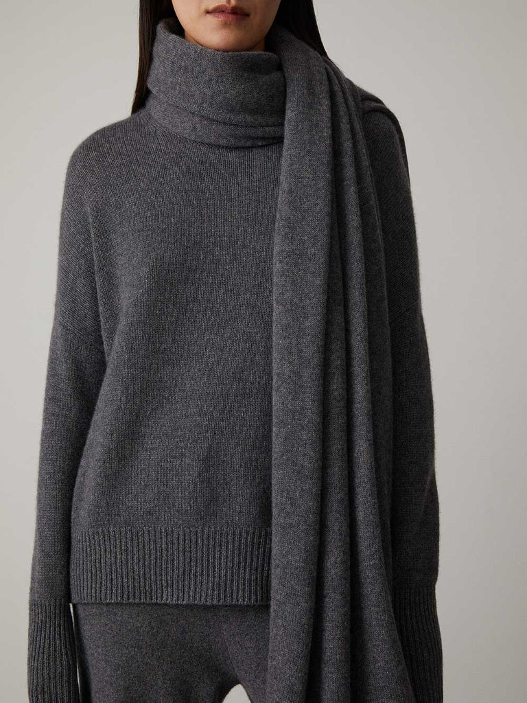 Paris Scarf Graphite | Lisa Yang | Dark grey scarf in 100% cashmere