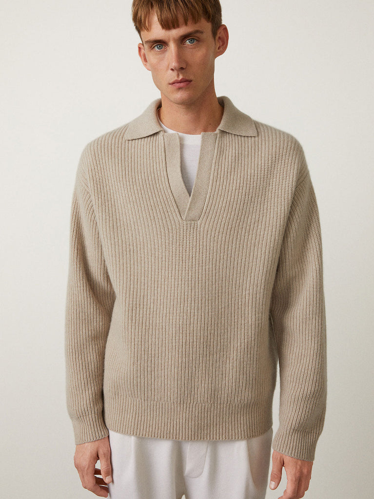 Damien Sweater Sand | Lisa Yang | Beige v-neck sweater in 100% cashmere